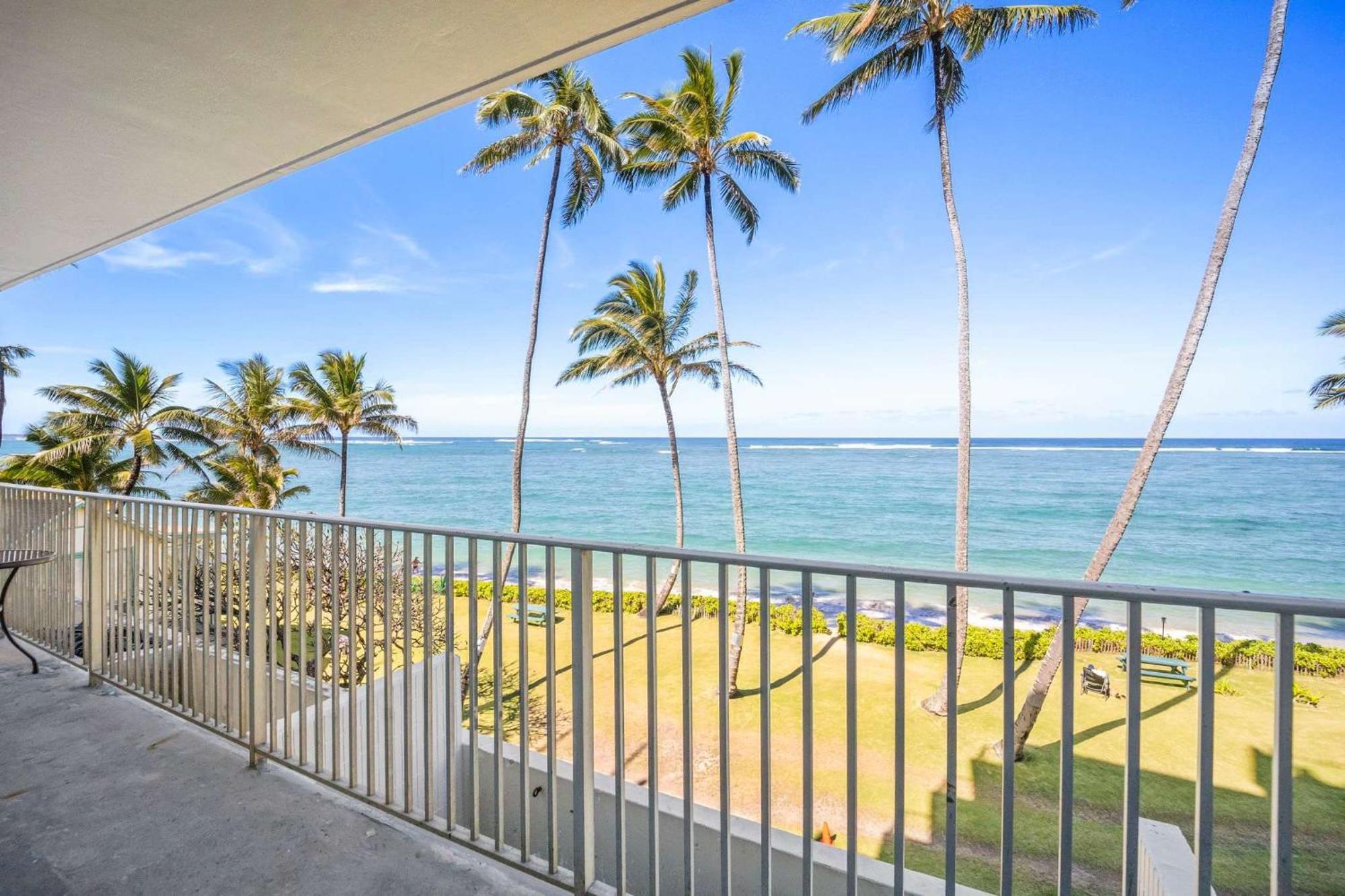 Beautiful Beachfront Condo Лаи Экстерьер фото